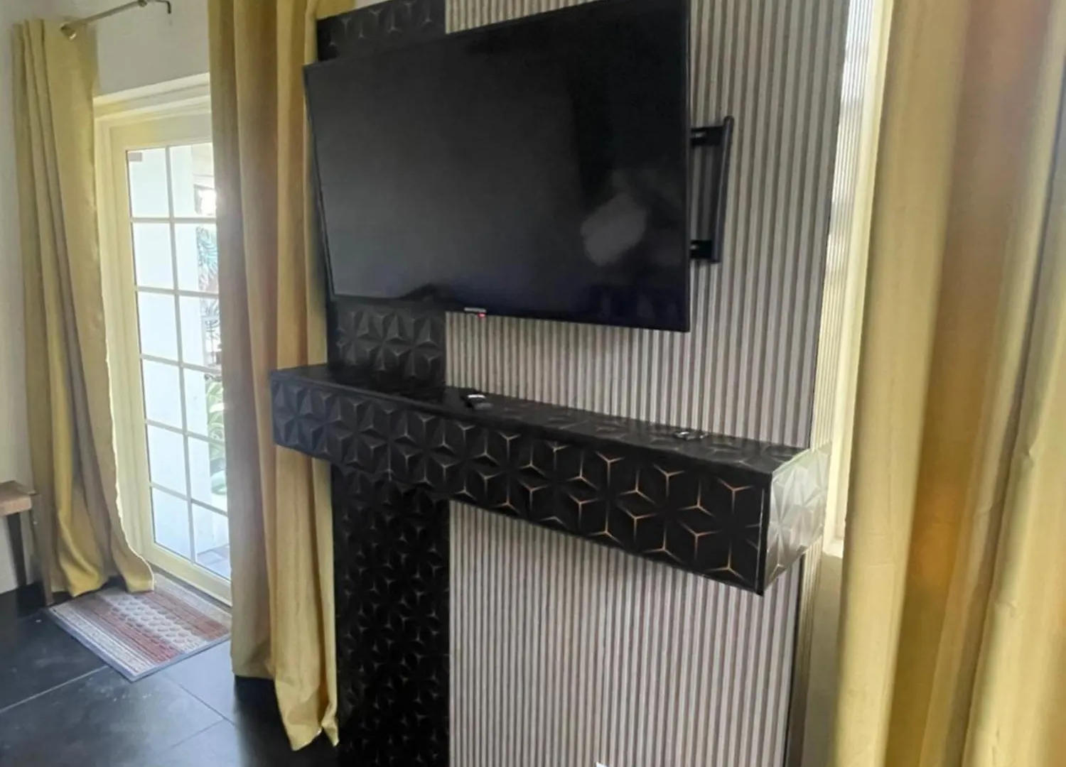 Scarlett Studios 1 - Holiday-Business-Us Embassy Appt 7 Mins Drive Away - Only The 1 Night Reservation Includes Airport And Us Embassy Roundtrip Transport Bridgetown Barbados
